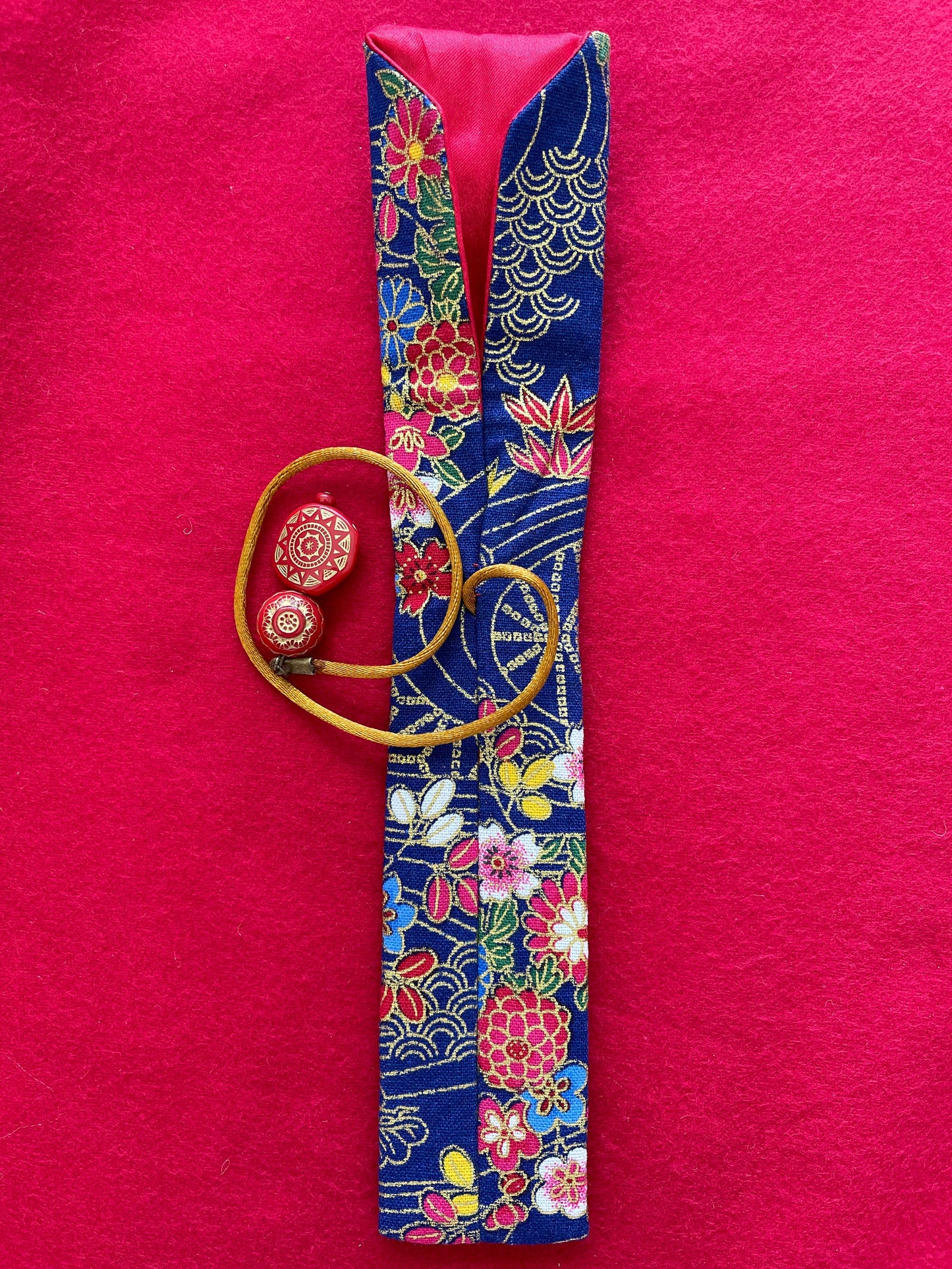 Blue/Multi Flowers - Single Pen Kimono Case with Soft Luxurious Satin Interior