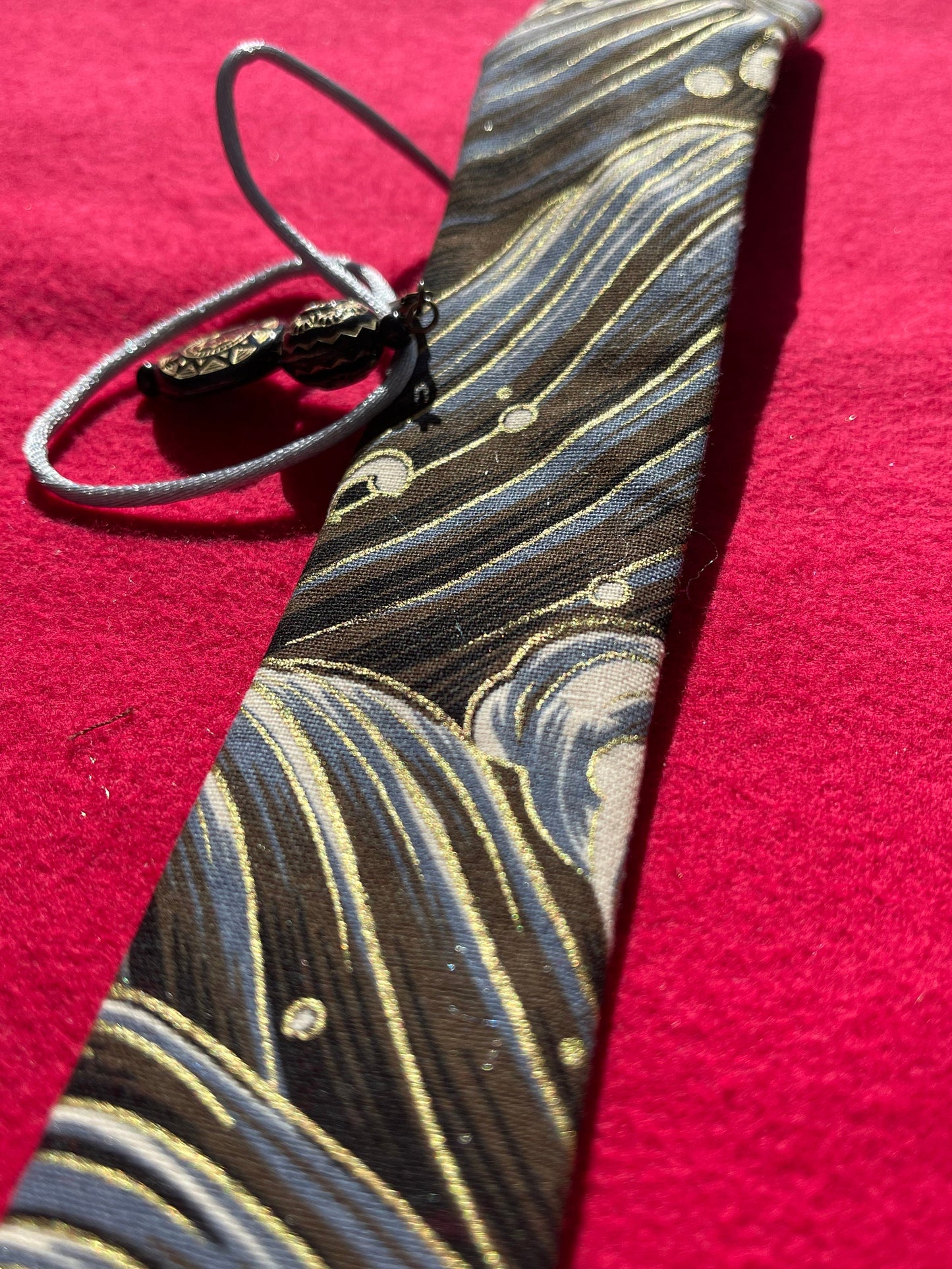 Grey Waves - Single Pen Kimono Case with Soft Luxurious Satin Interior