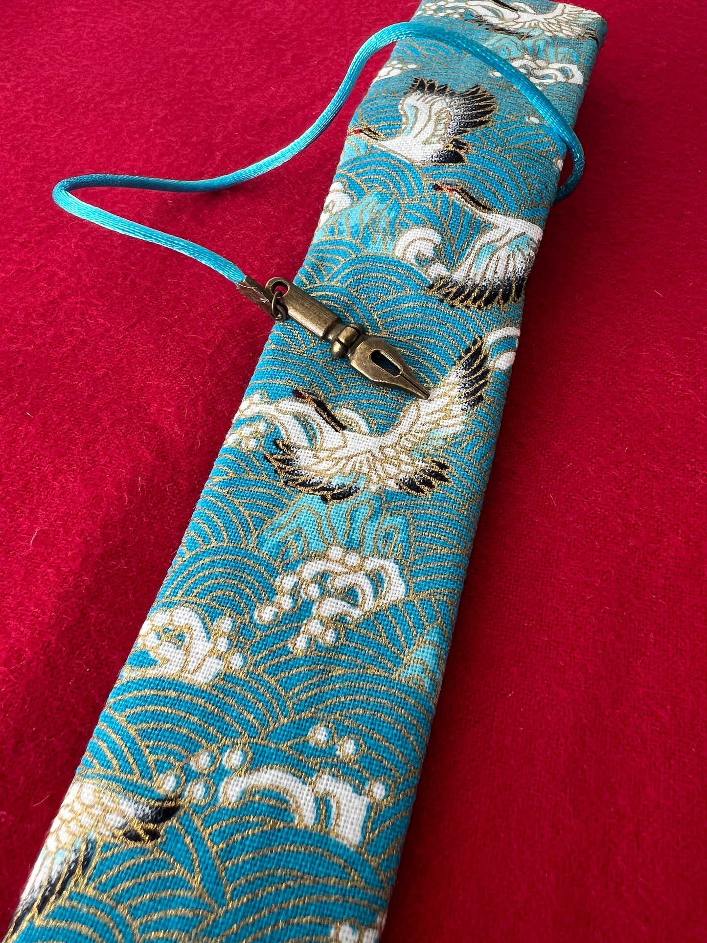 Teal Cranes - Single Pen Kimono Case with Soft Luxurious Satin Interior