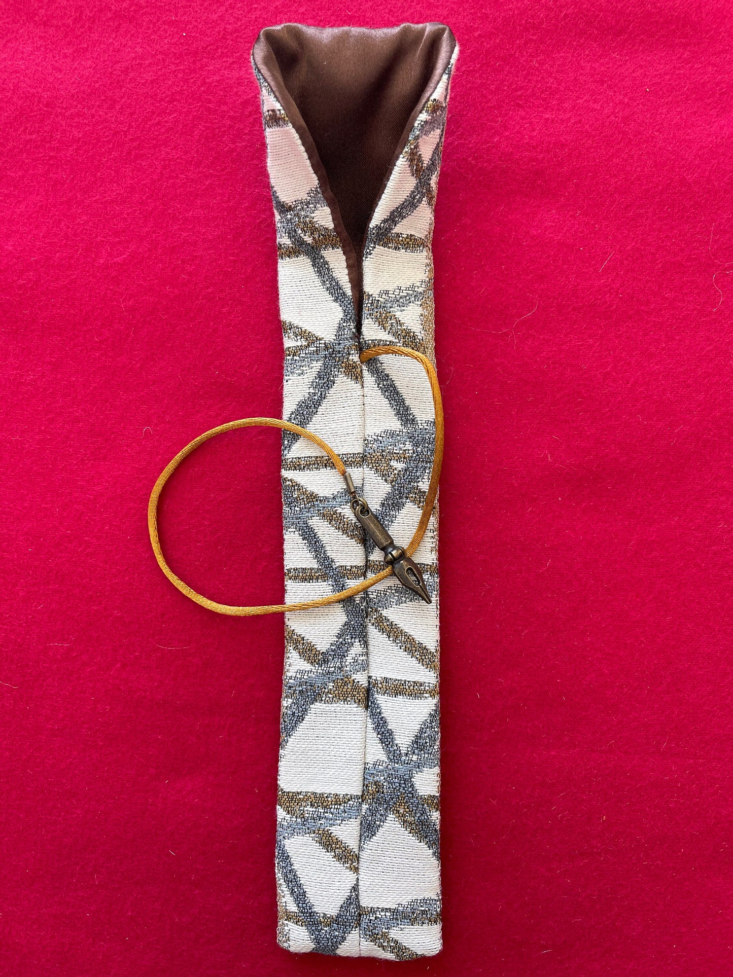 Abstract Lines - Single Pen Kimono Case with Soft Luxurious Satin Interior