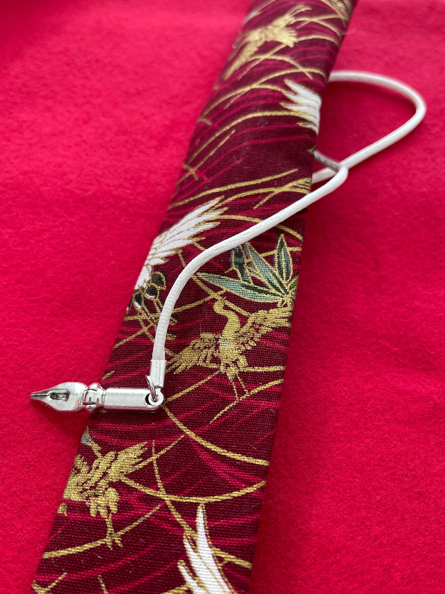 Red Cranes - Single Pen Kimono Case with Soft Luxurious Satin Interior