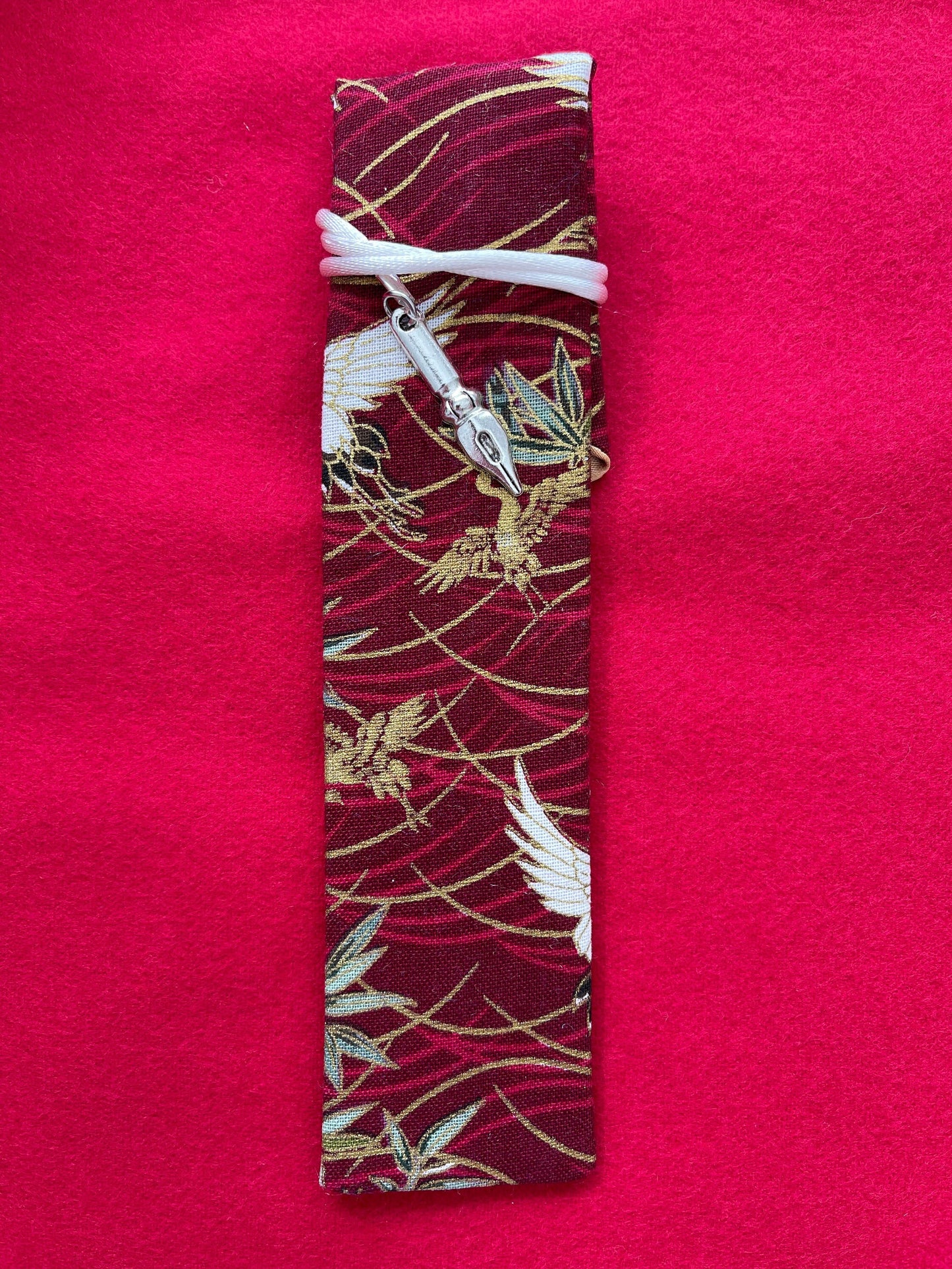 Red Cranes - Single Pen Kimono Case with Soft Luxurious Satin Interior