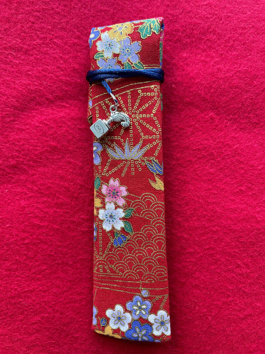 Red/Multi Flowers - Single Pen Kimono Case with Soft Luxurious Satin Interior