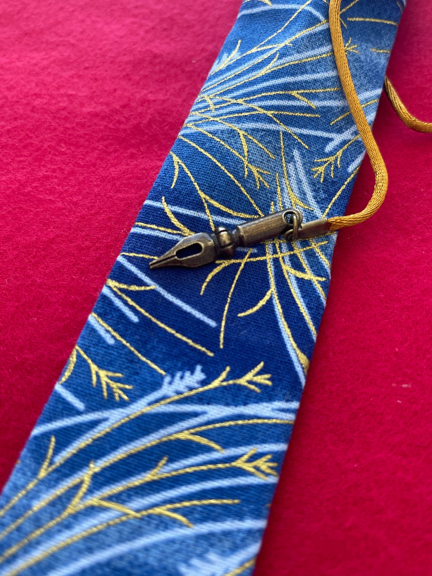 Blue Wheat - Single Pen Kimono Case with Soft Luxurious Satin Interior