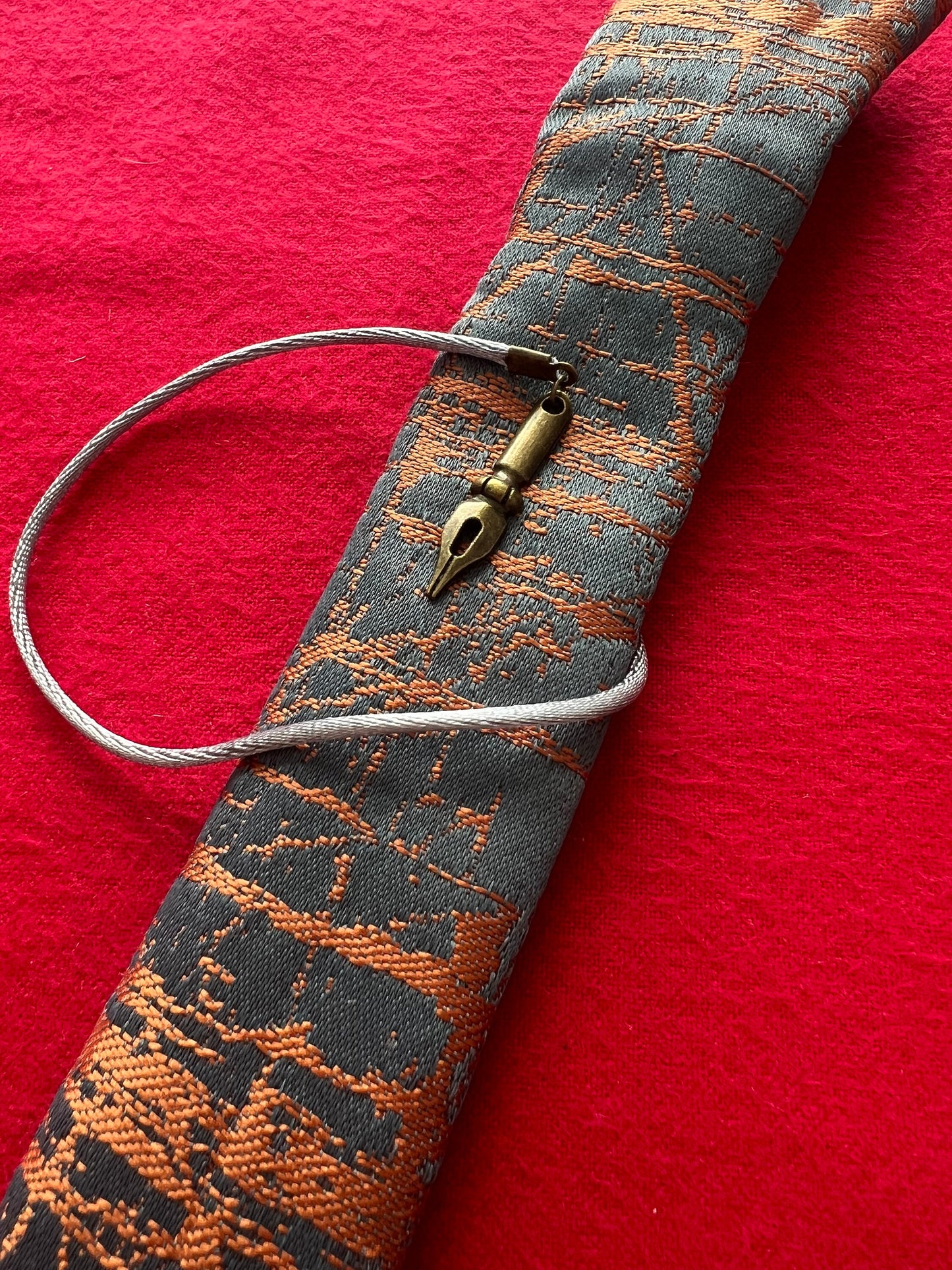 Grey/Orange Abstract - Single Pen Kimono Case with Soft Luxurious Satin Interior
