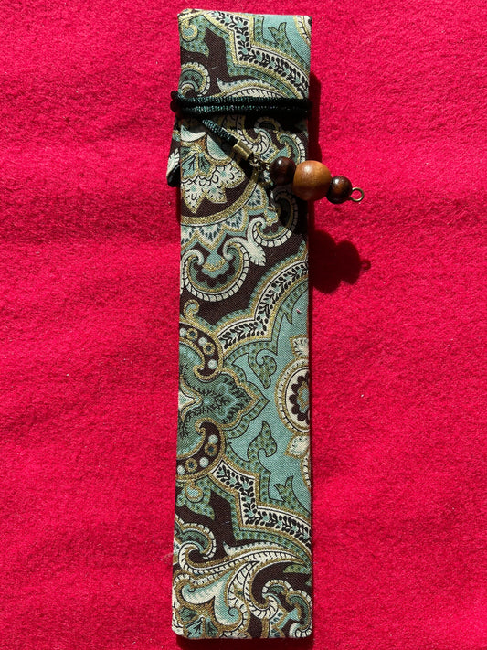 Green Paisley - Single Pen Kimono Case with Soft Luxurious Satin Interior