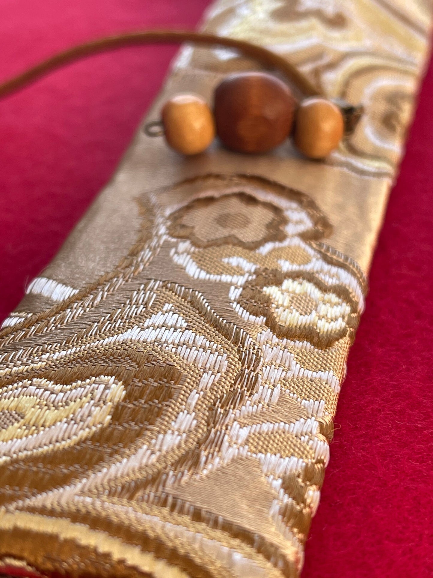 Gold /Brown Brocade Flowers - Single Pen Kimono Case with Soft Luxurious Satin Interior