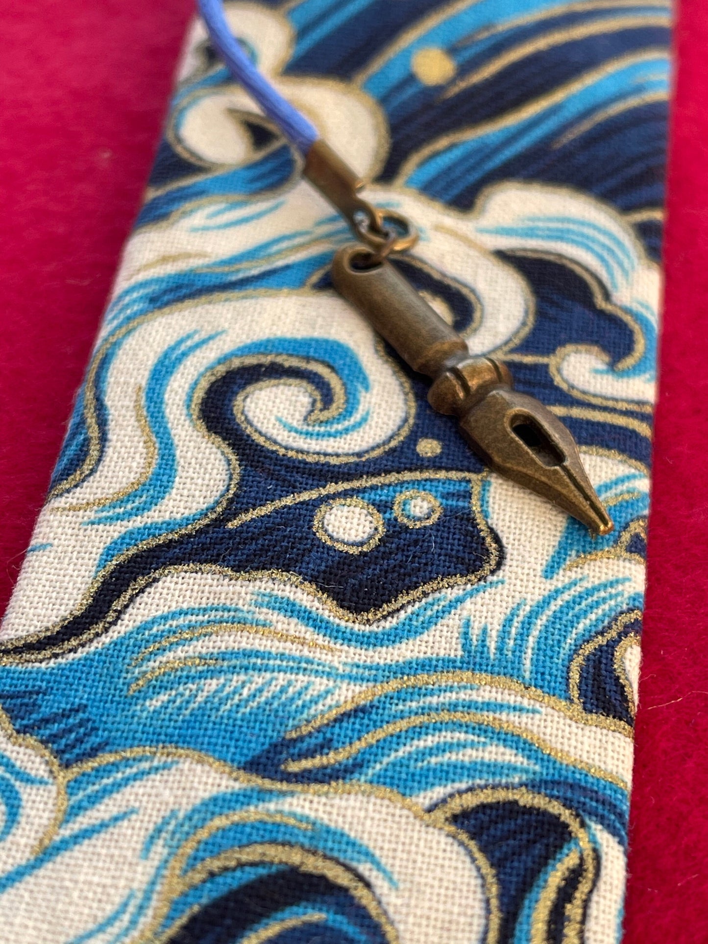 Blue Waves - Single Pen Kimono Case with Soft Luxurious Satin Interior